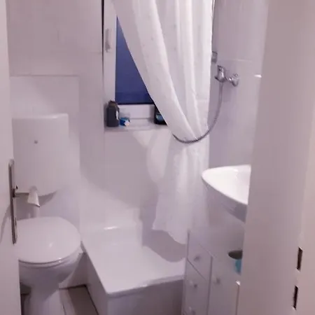 Fremdenzimmer メンヒェングラートバッハ