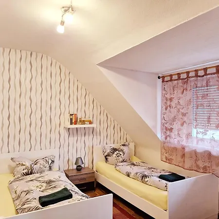 アパート Fremdenzimmer